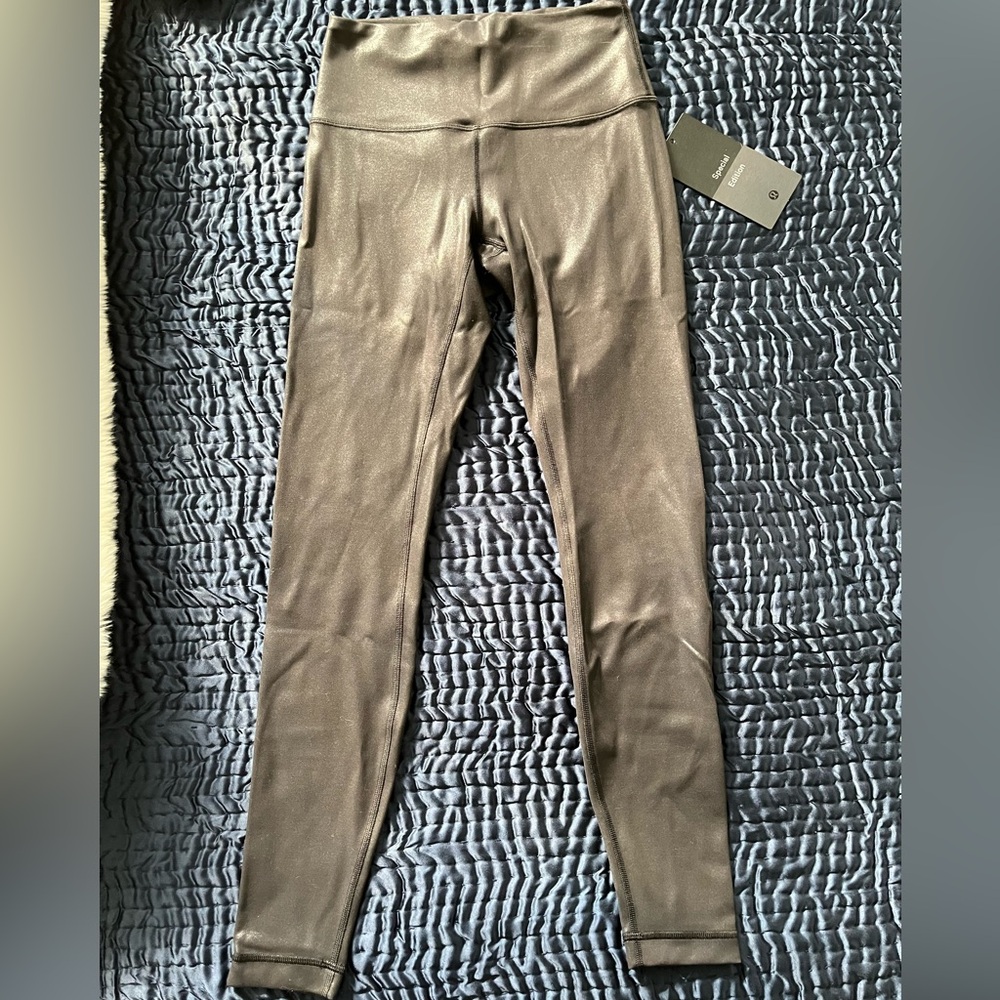 Lululemon Wunder Train HR 28” Special Edition Black Foil - size 6 - Picture 6 of 10